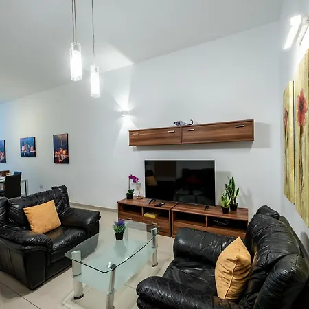 Apartment Vista 86 - Sea Blue Mist - 4 Sliema